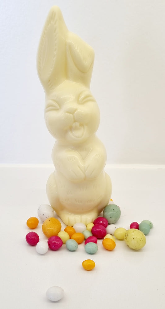Lachend haasje WIT - chocolade figuur
