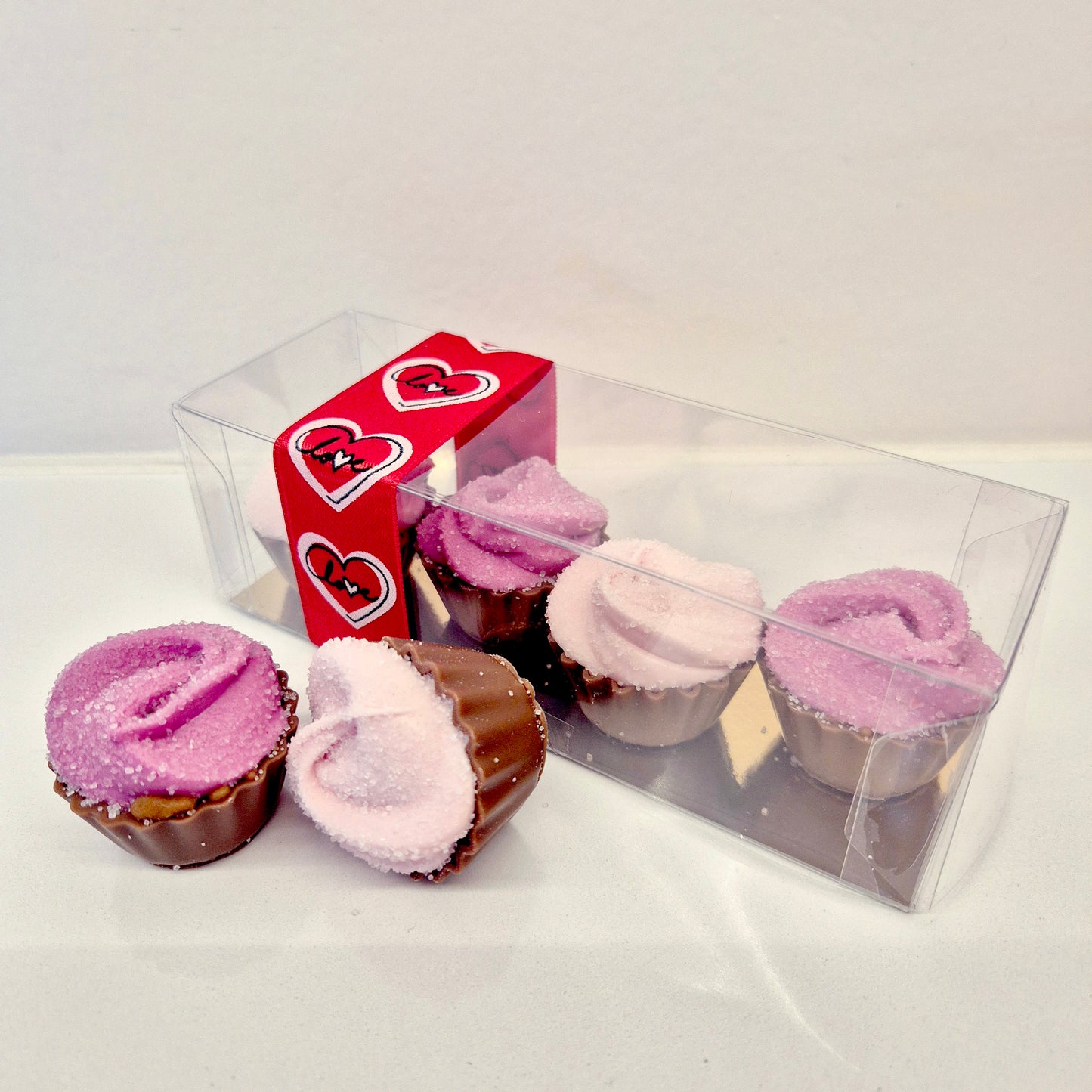 Doosje met  sugar roses cupcakes melk gezouten karamel