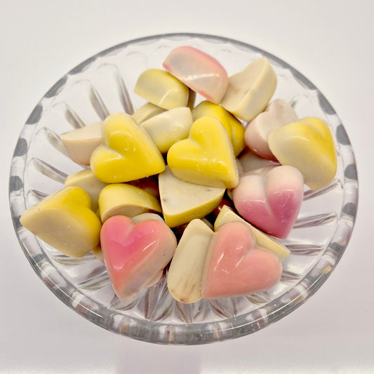 Praline hartjes wit, gevuld met praliné